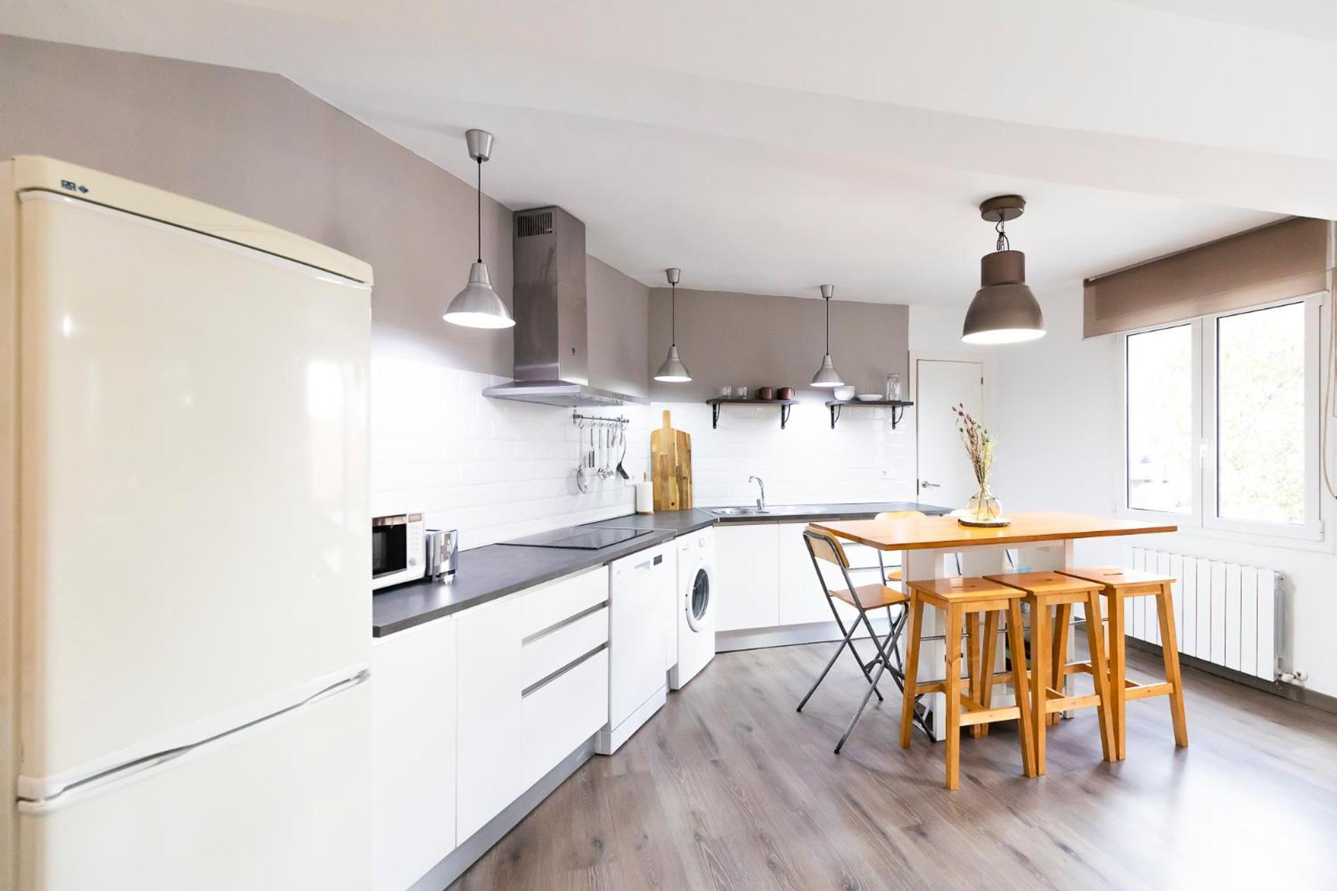 Akomodat En Apartamento Luminoso Junto Al Paseo De La Ria Bilbao Eksteriør bilde